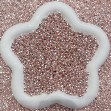 S905 カット面ガラスビーズ（４ミリ）