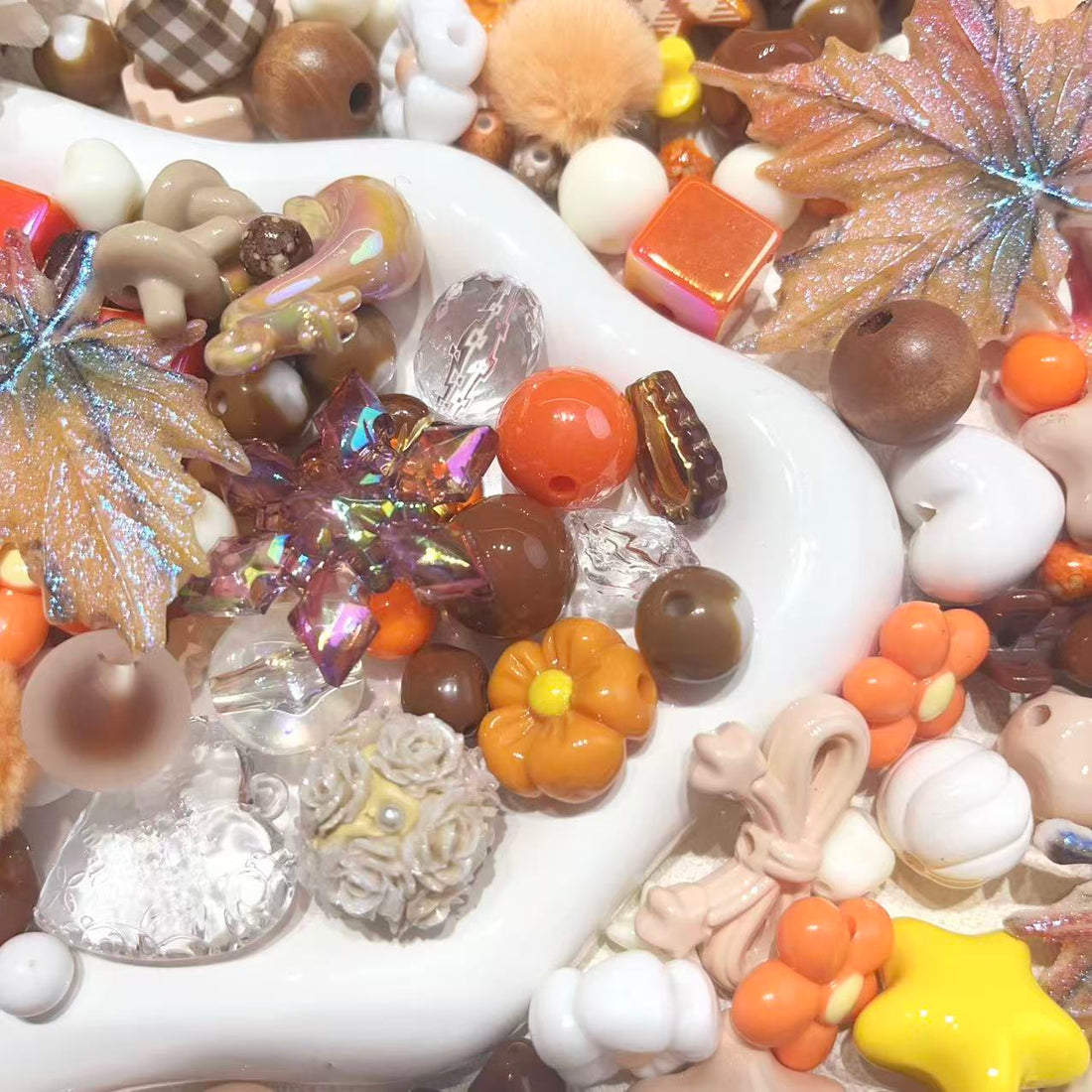 S932 秋の紅葉とトーンのウォ―ムビーズ