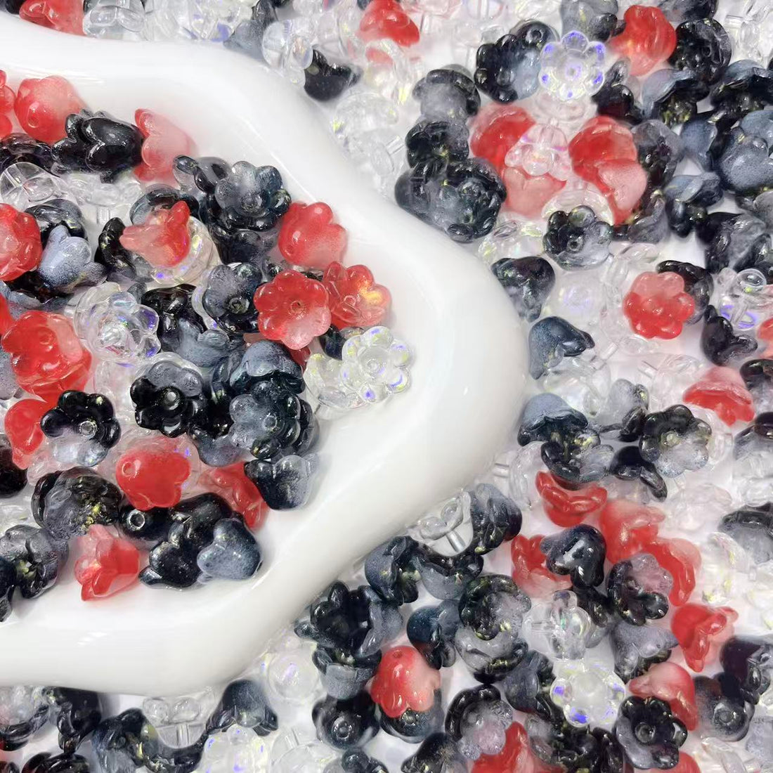 M19 紅墨の石庭、瑠璃鈴蘭、花リース