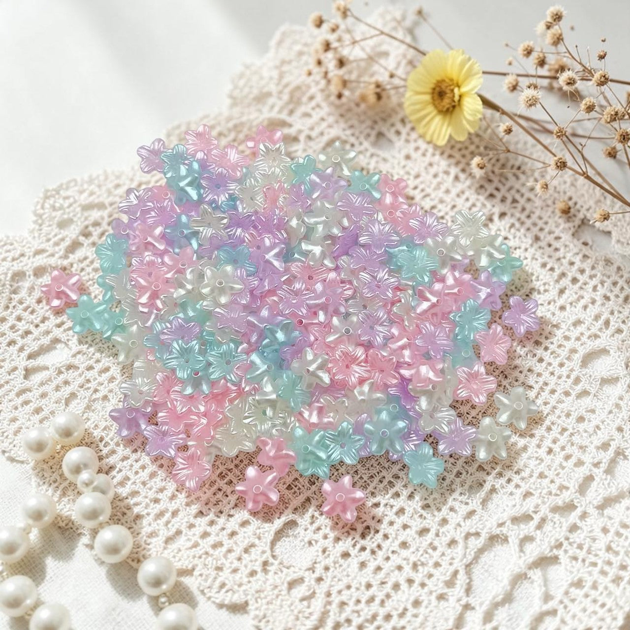 [半額セール品]アクリル花びら　４色ミックス　サイズ10mm