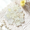 A182 白花ミックス　アクリル　穴つき　６種類ミックス